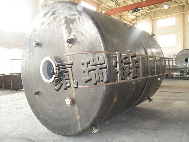 鋼襯塑儲罐、反應(yīng)釜