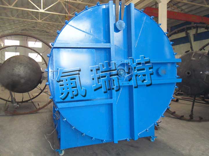 鋼襯塑儲(chǔ)罐、反應(yīng)釜