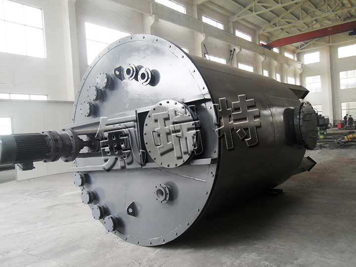 鋼襯塑儲(chǔ)罐、反應(yīng)釜